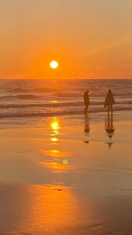 Rock'S Beach Spot Front Costa de Caparica Luaran gambar